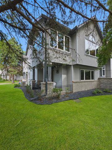2552 Manitou Lane, White Bear Lake, MN 55110