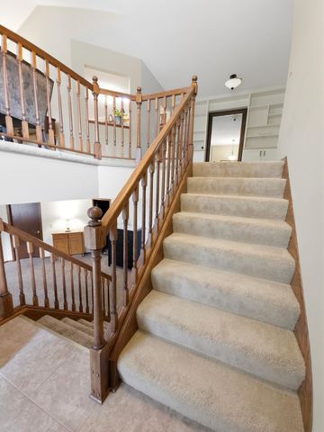 2552 Manitou Lane, White Bear Lake, MN 55110