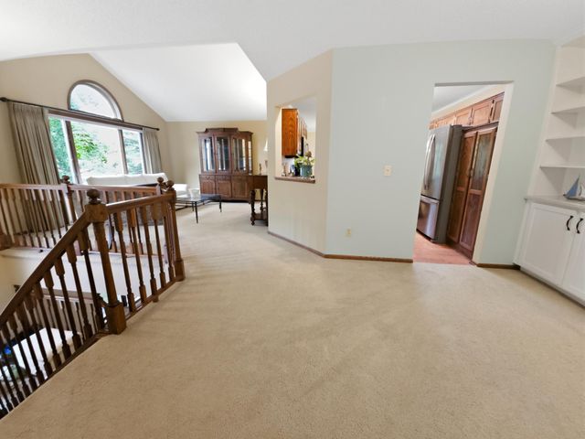 2552 Manitou Lane, White Bear Lake, MN 55110