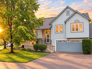 2552 Manitou Lane, White Bear Lake, MN 55110