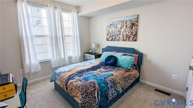 7947 Independence Dr, Spotsylvania, VA 22553