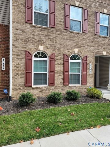 7947 Independence Dr, Spotsylvania, VA 22553