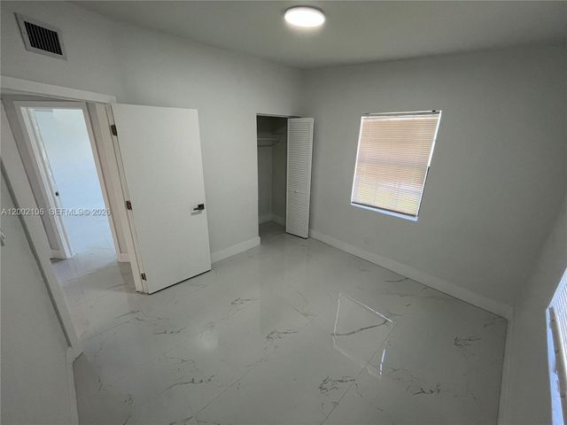 2726 NW 4th Ct, Pompano Beach, FL 33069