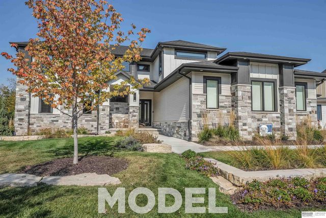 22754 Sanctuary Ridge Drive, Elkhorn, NE 68022