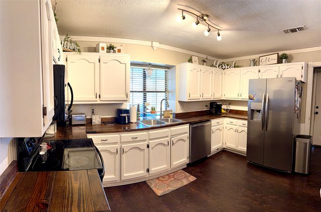 1012 Lincoln Drive, Sulphur Springs, TX 75482