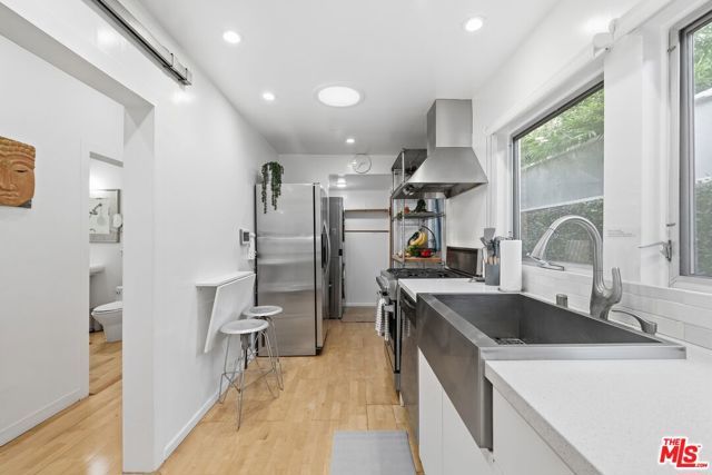 43 Dudley Avenue, Venice (los Angeles), CA 90291