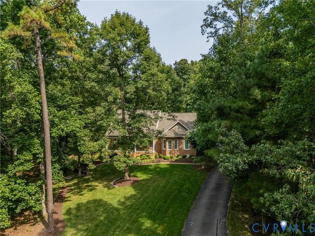 8912 First Branch Ln, Chesterfield, VA 23838