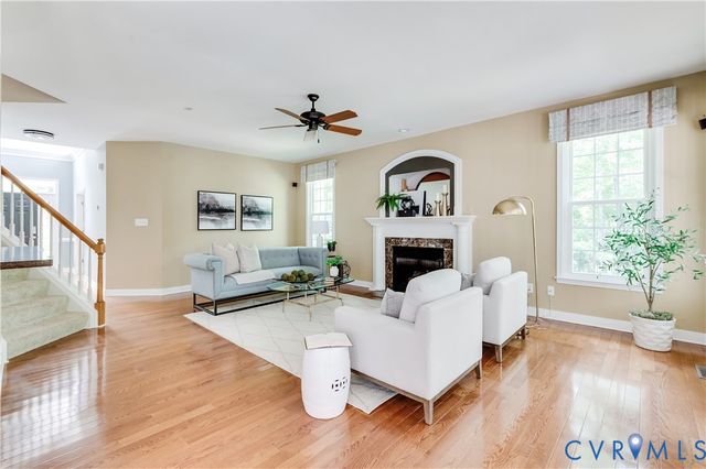 8912 First Branch Ln, Chesterfield, VA 23838