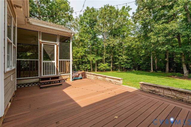 8912 First Branch Ln, Chesterfield, VA 23838