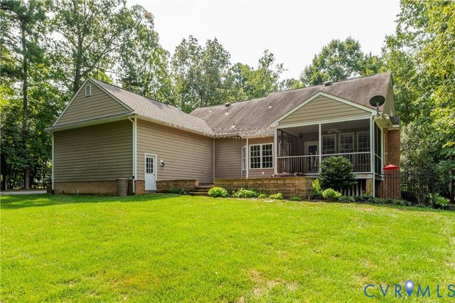 8912 First Branch Ln, Chesterfield, VA 23838