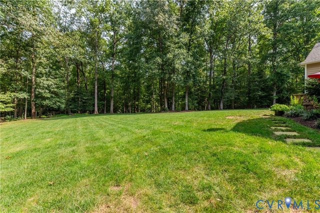 8912 First Branch Ln, Chesterfield, VA 23838