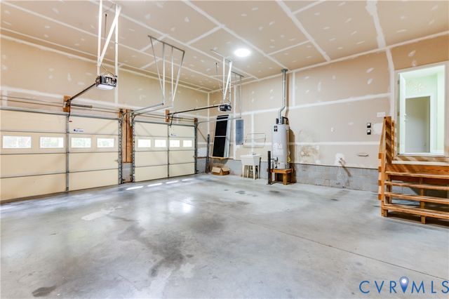8912 First Branch Ln, Chesterfield, VA 23838