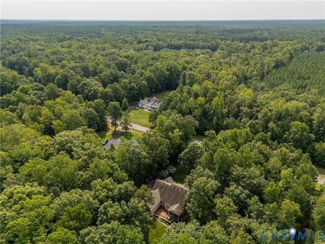 8912 First Branch Ln, Chesterfield, VA 23838