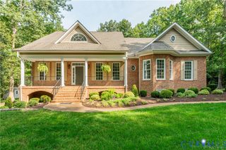 8912 First Branch Ln, Chesterfield, VA 23838