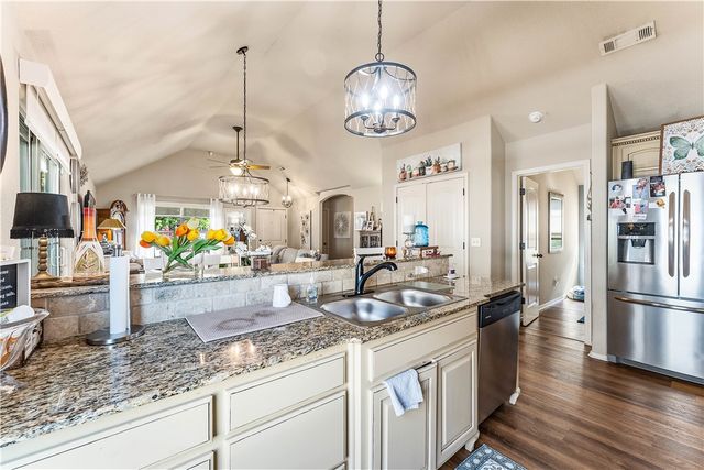 3905 SW Ridgepointe Avenue, Bentonville, AR 72712