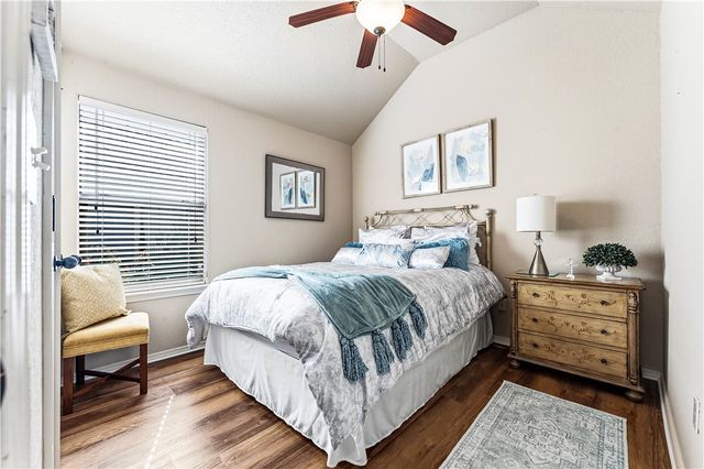 3905 SW Ridgepointe Avenue, Bentonville, AR 72712