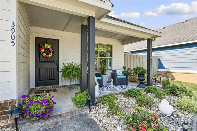 3905 SW Ridgepointe Avenue, Bentonville, AR 72712