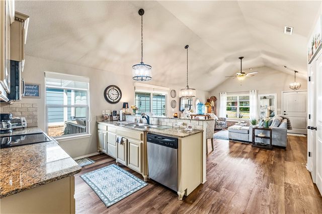 3905 SW Ridgepointe Avenue, Bentonville, AR 72712