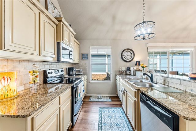 3905 SW Ridgepointe Avenue, Bentonville, AR 72712