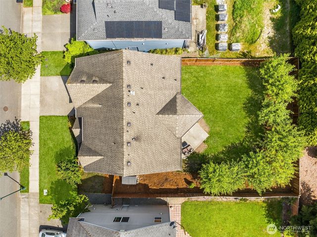 932 Clearwater Court, Mount Vernon, WA 98273