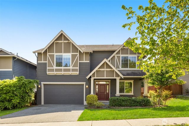 932 Clearwater Court, Mount Vernon, WA 98273