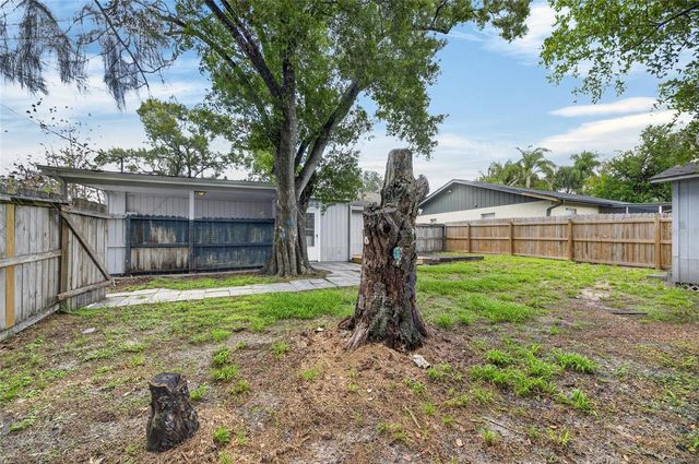 5001 WHITEWAY DRIVE, Tampa, FL 33617
