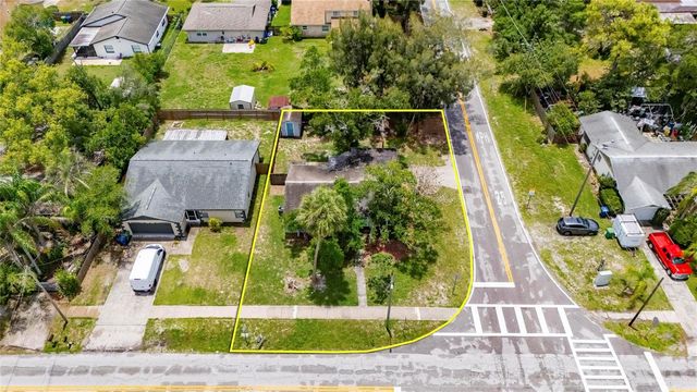 5001 WHITEWAY DRIVE, Tampa, FL 33617