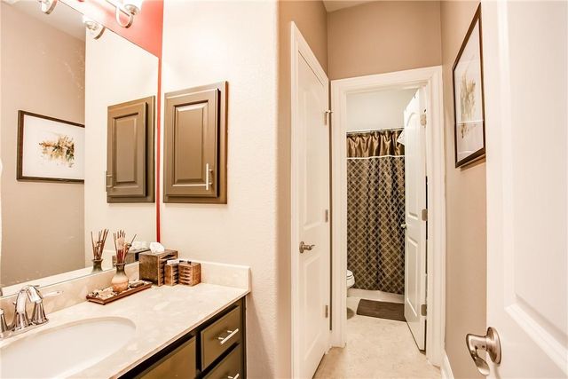 2236 Long Bow DR, Leander, TX 78641