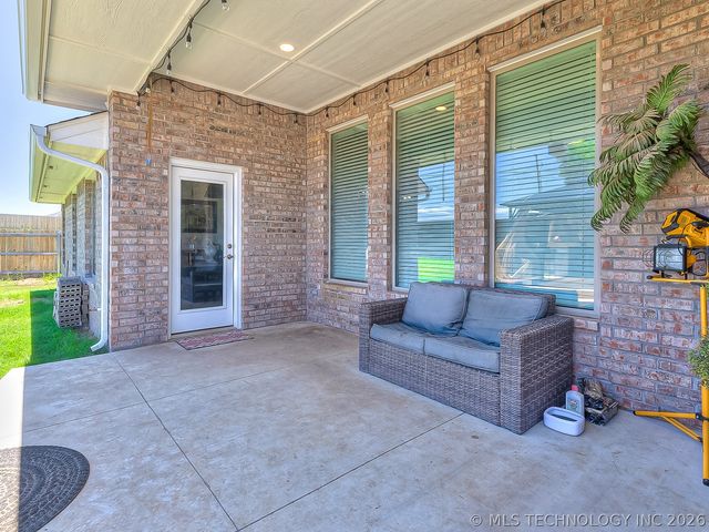 912 E Fulton Court, Broken Arrow, OK 74012