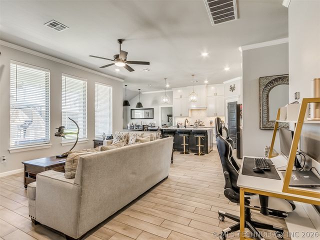 912 E Fulton Court, Broken Arrow, OK 74012