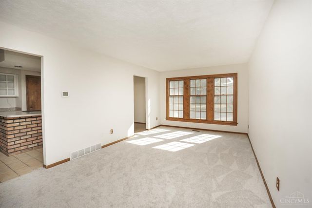 5395 Oakbrook Drive, Fairfield, OH 45014