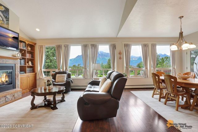 13927 E River Bend Circle, Palmer, AK 99645