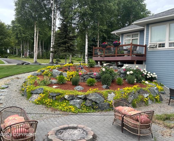 13927 E River Bend Circle, Palmer, AK 99645