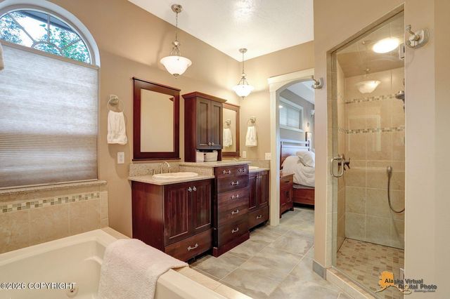 13927 E River Bend Circle, Palmer, AK 99645