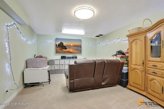 13927 E River Bend Circle, Palmer, AK 99645