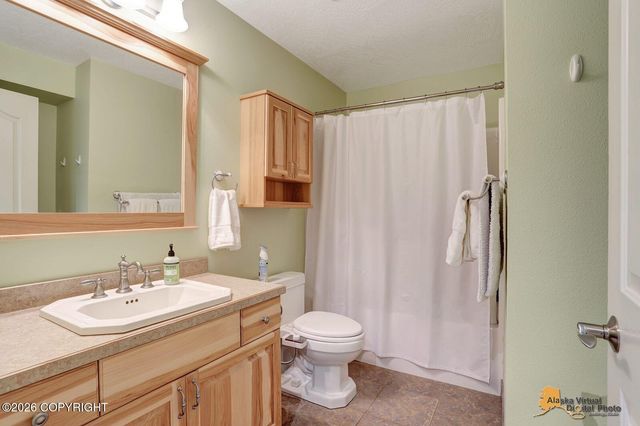 13927 E River Bend Circle, Palmer, AK 99645