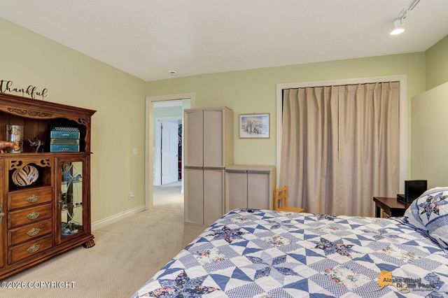 13927 E River Bend Circle, Palmer, AK 99645