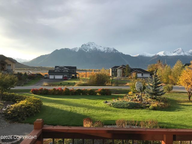 13927 E River Bend Circle, Palmer, AK 99645