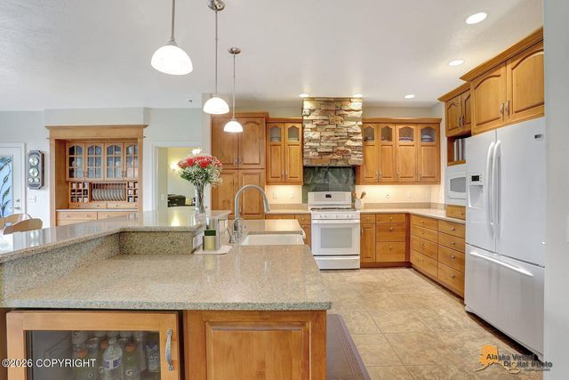 13927 E River Bend Circle, Palmer, AK 99645