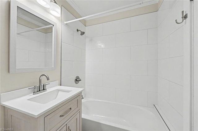 5107 Grandover Parkway, Greensboro, NC 27407