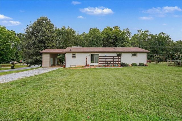 5107 Grandover Parkway, Greensboro, NC 27407