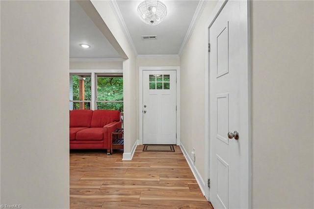 5107 Grandover Parkway, Greensboro, NC 27407