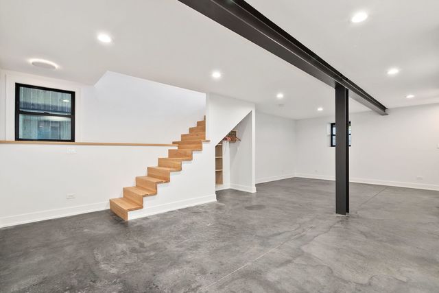 5010 N Lawndale Avenue, Chicago, IL 60625