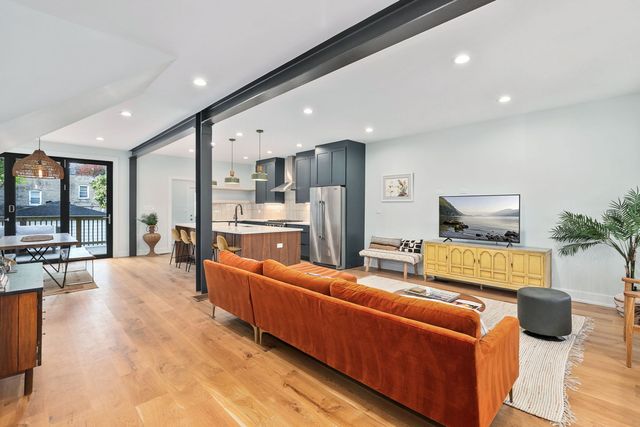 5010 N Lawndale Avenue, Chicago, IL 60625