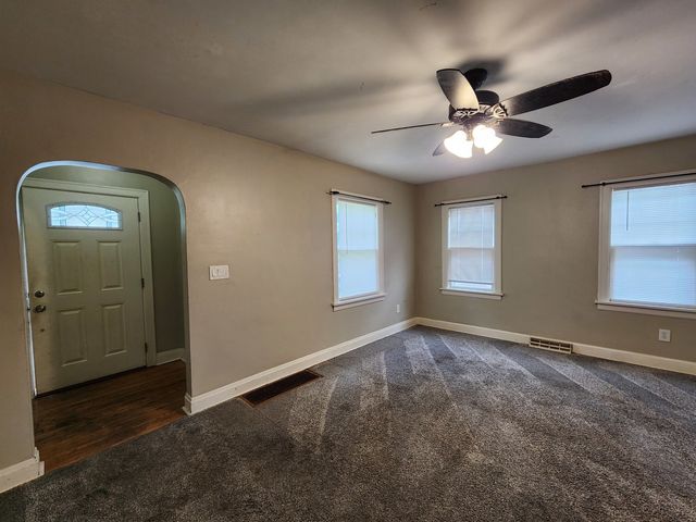 3026 Arlington Avenue, Davenport, IA 52803