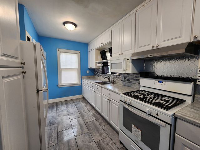 3026 Arlington Avenue, Davenport, IA 52803