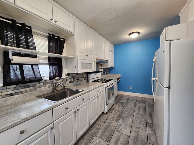 3026 Arlington Avenue, Davenport, IA 52803
