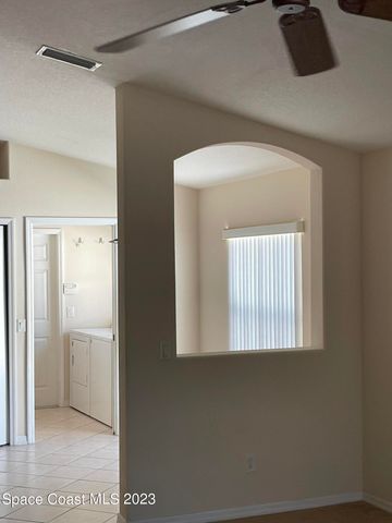 2362 Glasbern Circle, Melbourne, FL 32904