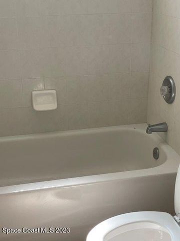 2362 Glasbern Circle, Melbourne, FL 32904