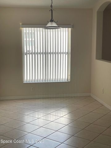 2362 Glasbern Circle, Melbourne, FL 32904